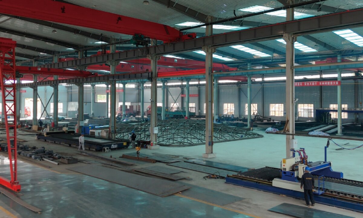 信橋鋼結(jié)構(gòu)：20000W激光切割機(jī)等大型設(shè)備彰顯實(shí)力！(圖2)